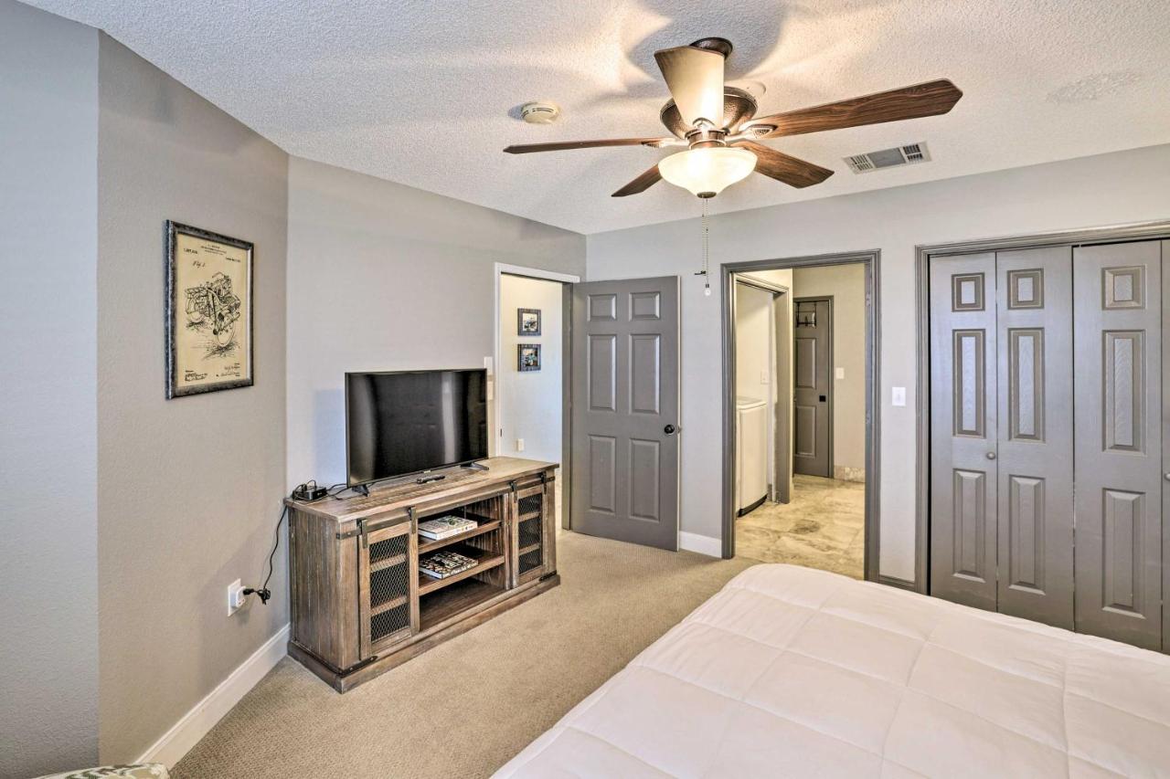 Fort Worth Condo With Racetrack Views And Pool Access 외부 사진